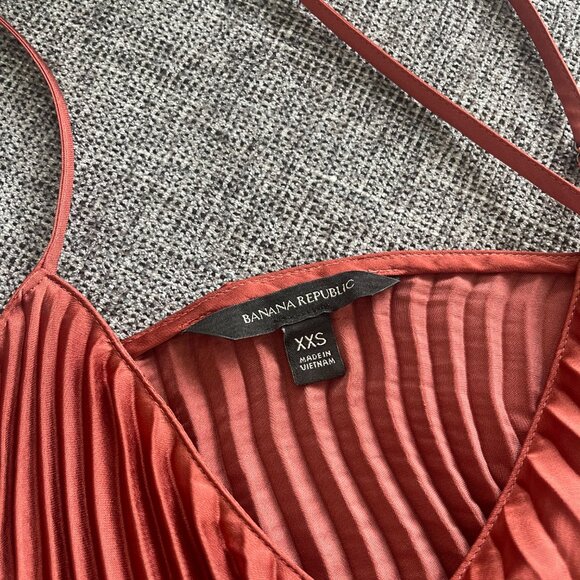 Orange Banana Republic Pleated Top - Picture 6 of 7